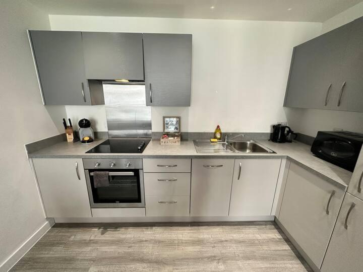 Apartment Beautiful 2 Bedroom Manchester